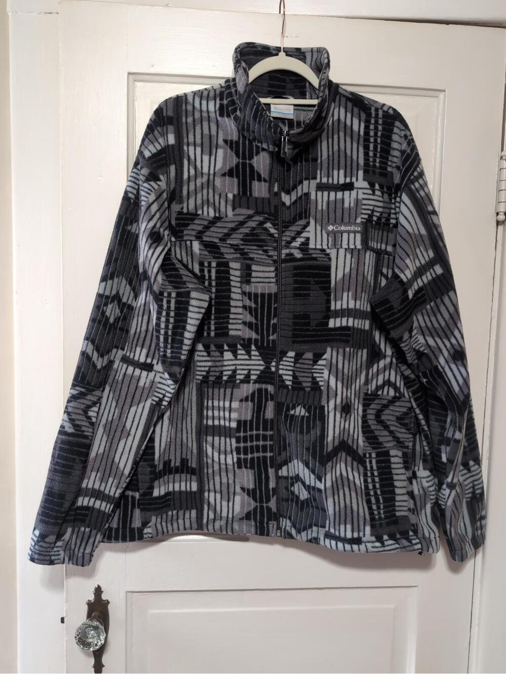 Columbia sportswear Black Gray Patterned Fleece Gorpcore Active Women's XXL(C)